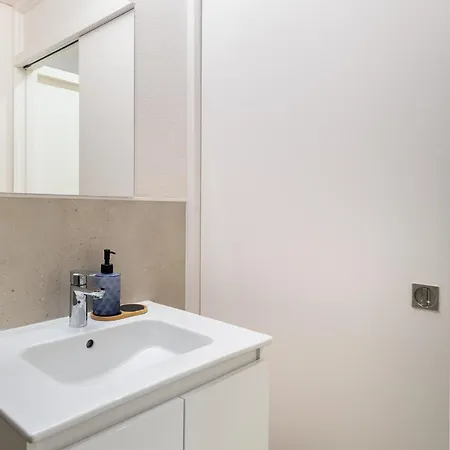 Apartament Whome Charming Getaway Near Campo Ourique Lizbona